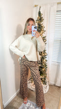 Load image into Gallery viewer, The IT Girl Leopard Studded Jeans