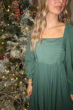 Load image into Gallery viewer, Evergreen Maxi Dress