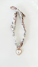 Load image into Gallery viewer, White Pearl Heart Scarf Necklace
