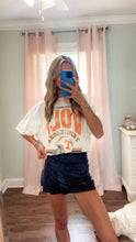 Load image into Gallery viewer, Vols Helmet Off White Thrifted Tee
