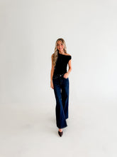 Load image into Gallery viewer, Kiss &amp; Tell Top
