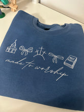 Load image into Gallery viewer, Made To Worship Crew
