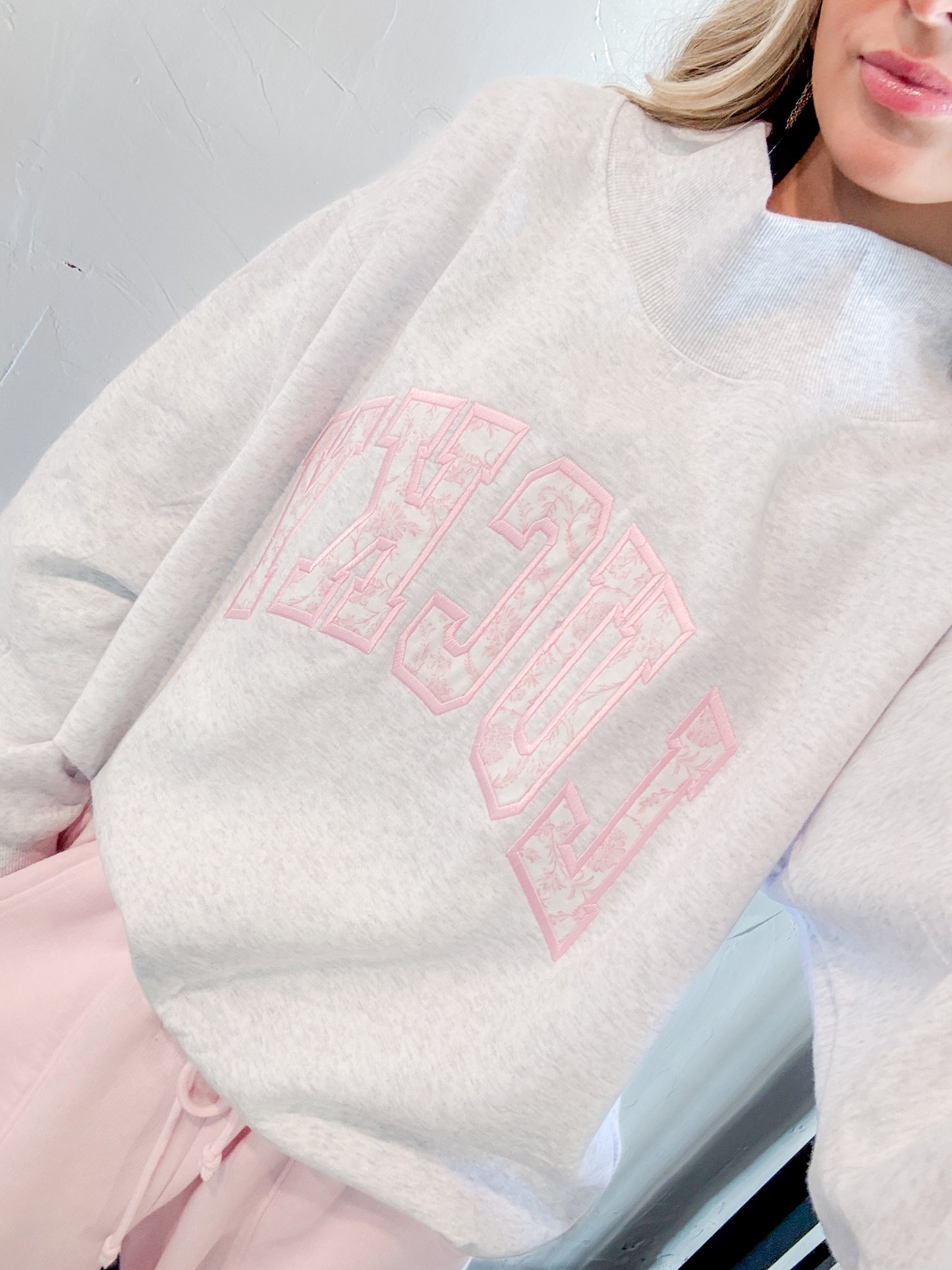 The LUCKY Mockneck