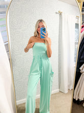 Load image into Gallery viewer, Girl On The Go-Mint
