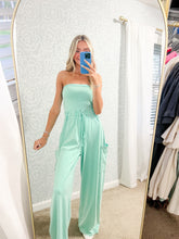 Load image into Gallery viewer, Girl On The Go-Mint

